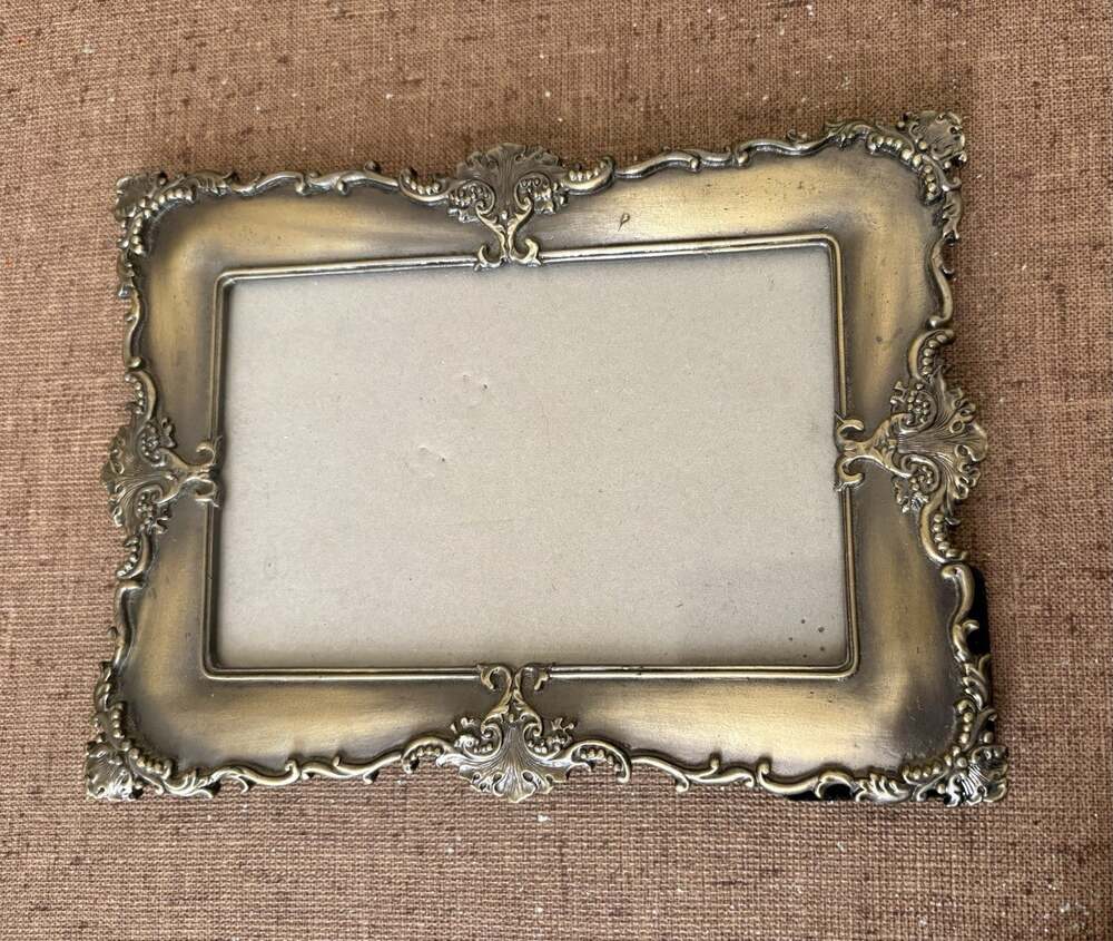 Vintage Ornate Picture Photo Frame Baroque Rococo Aesthetic Scrollwork 5x7”